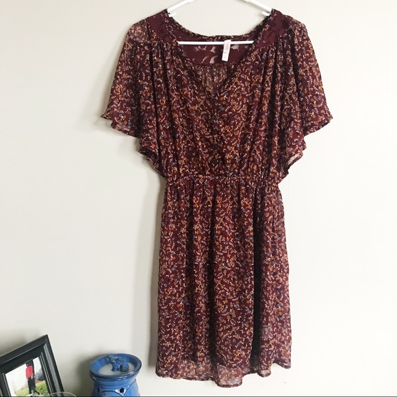 Xhilaration Dresses & Skirts - Sheer Maroon Flower Print Flowy Dress